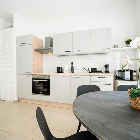Chic Newly-Renovated Apartment Steps From Subway In Vienna'S Hernals District Dış mekan fotoğraf